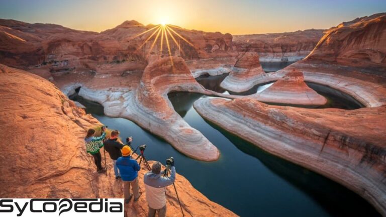 Reflection Canyon